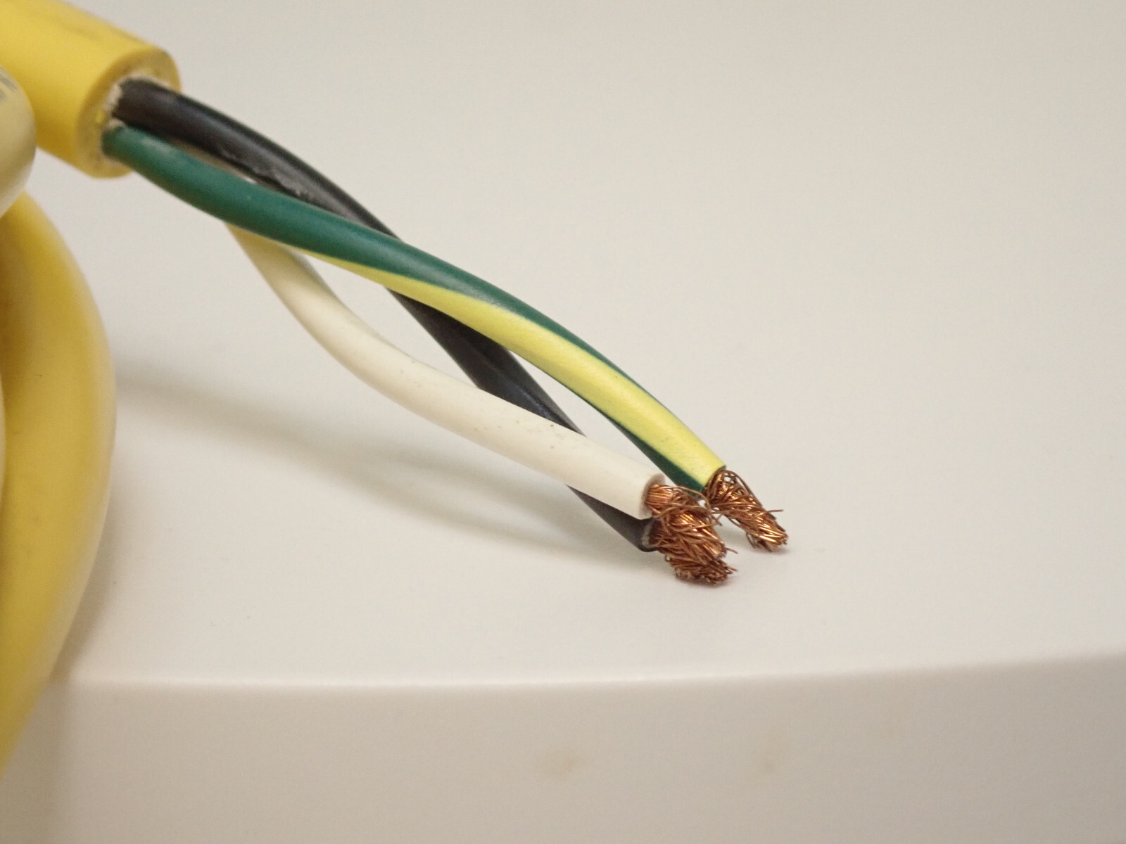 WOODHEAD BRAD CONNECTIVITY 1300060542 MALE STRAIGHT 12′ AWG PVC CORD