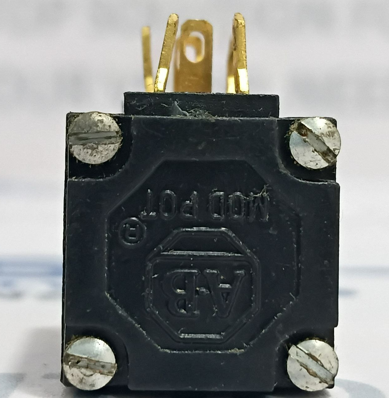 Allen Bradley 70D1N056S102W MOD POT Potentiometer W-1K-OHM Mexico 9002