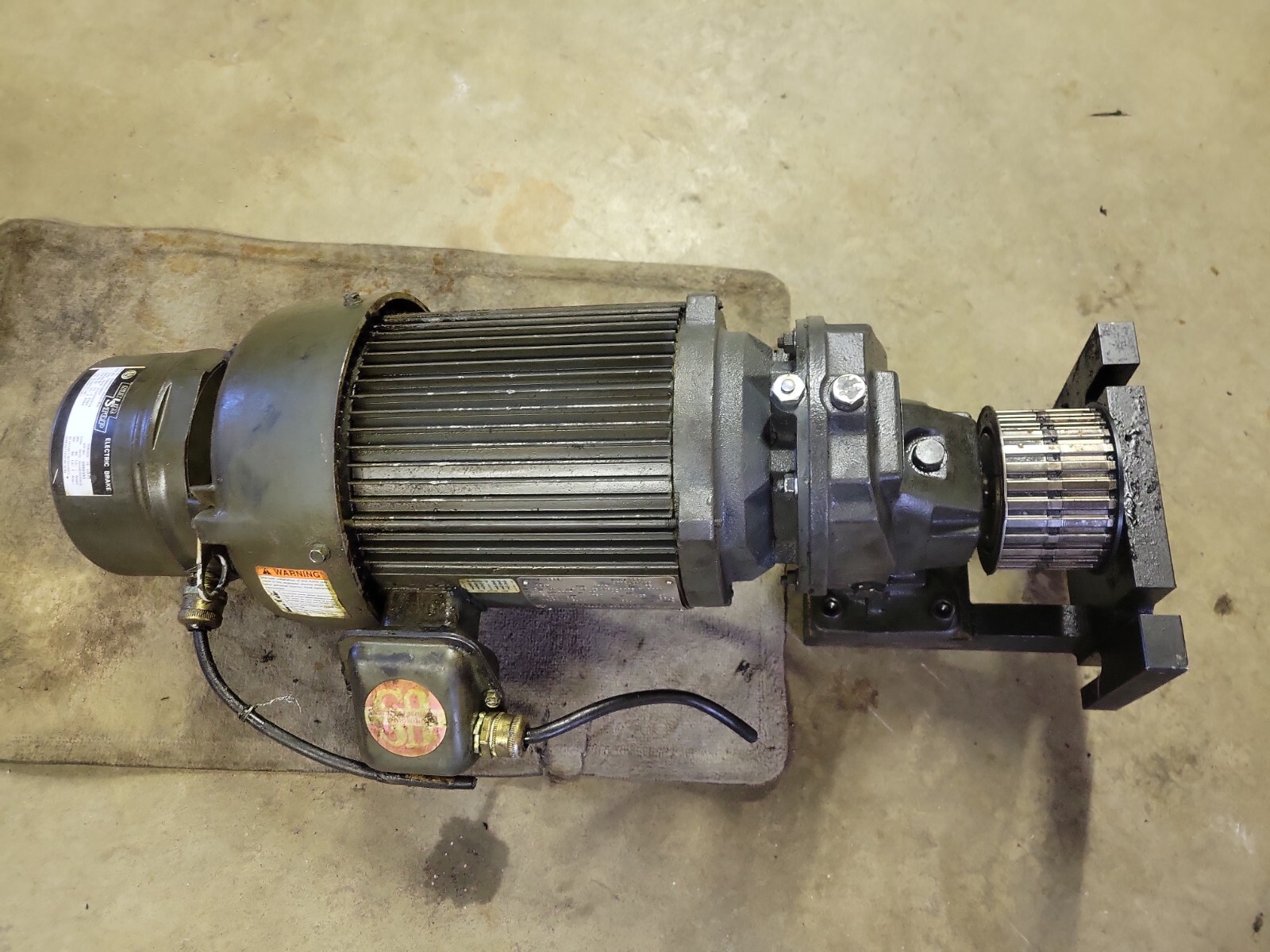 EMERSON 6205-2ZJC3 model G598 1750rpm 3ph 230/460 with CBN3201SV52M1184T5