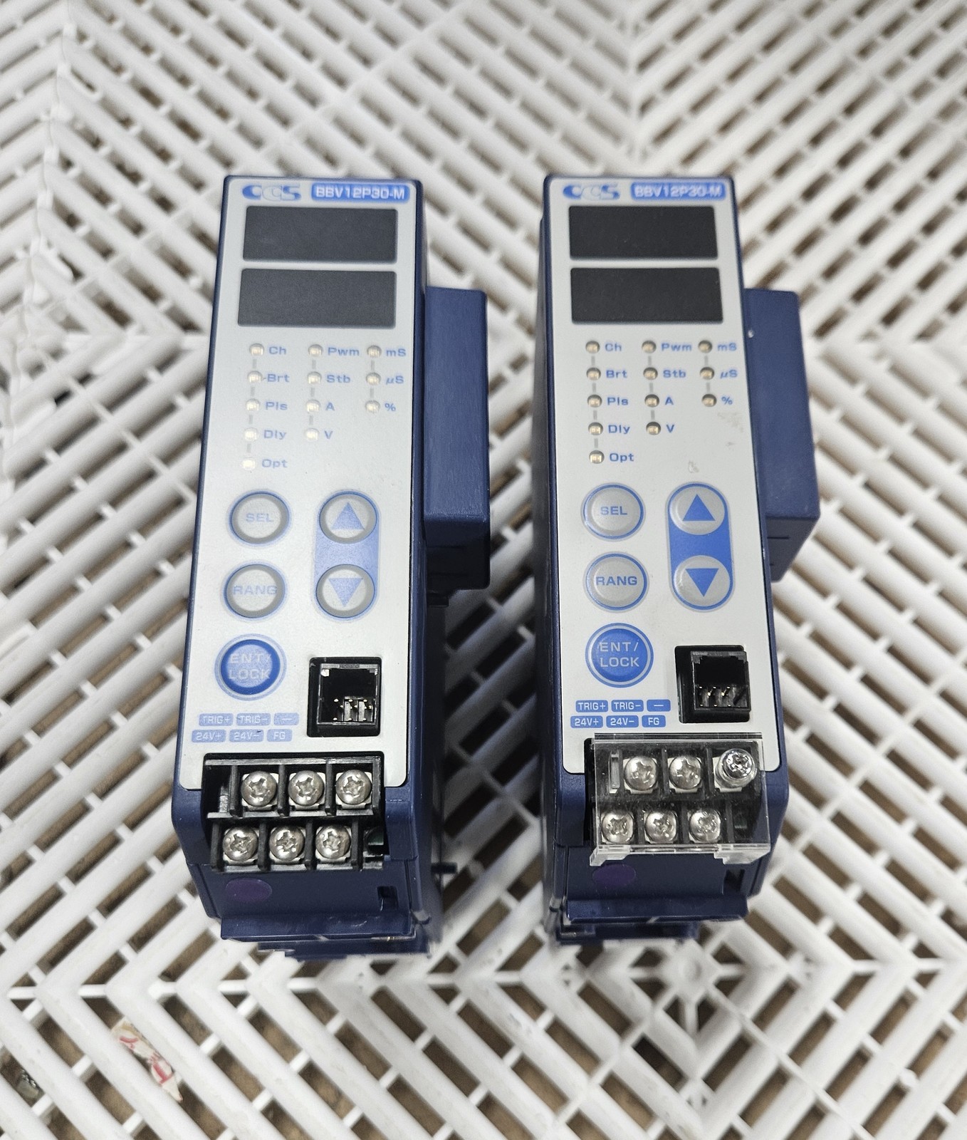 CCS BBV12P30-M 24VDC LED Lighting Controller Strobe (Lot of 2)