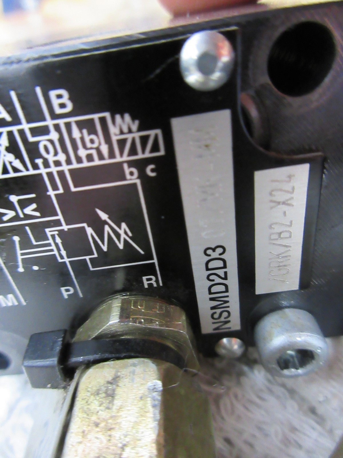 GILDEMEISTER TWIN 32 HAWE 3700 036178 04 NSMD2D307/MK-MM/GRK/B2-X24 VALVE