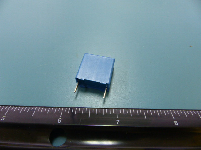 EPCOS B32522E6474K Qty of 25 per Lot 0.47�F Film Capacitor 200V 400V Polyester