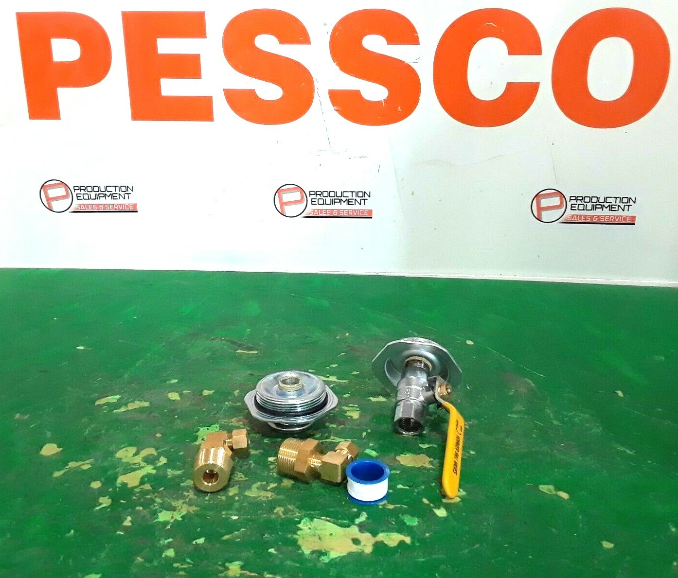 🟠KENCO 16 30 55 GALLON TANK ASSY PESSCO IS OFFERING 1 C050522-8-10🗽