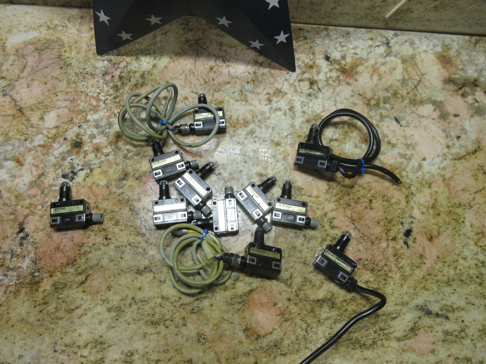 YAMATAKE MICRO LIMIT SWITCH SL1-AN 9628P Y132 EACH 1 SWITCH