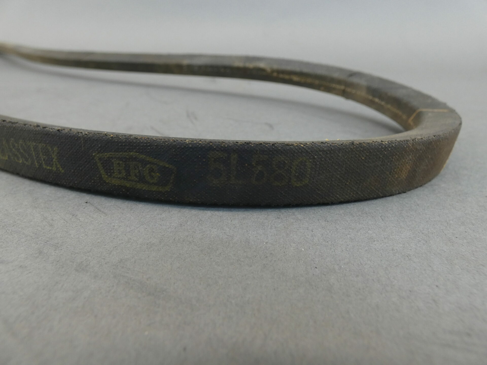 BF Goodrich 5L580 V-Belt FHP Glasstex – NEW Surplus!