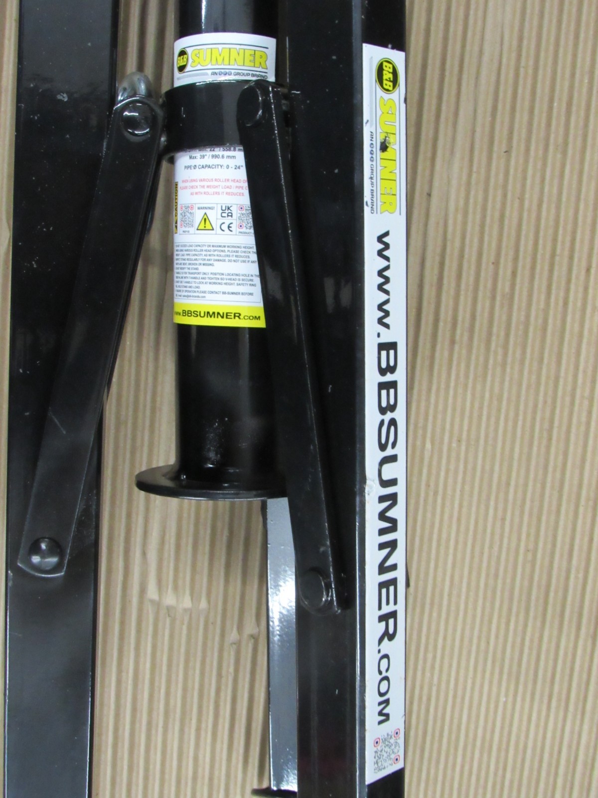 Sumner 4000 2500 lb V stand 19ZF74 pipe weld material saw cut fab fold-a-jack