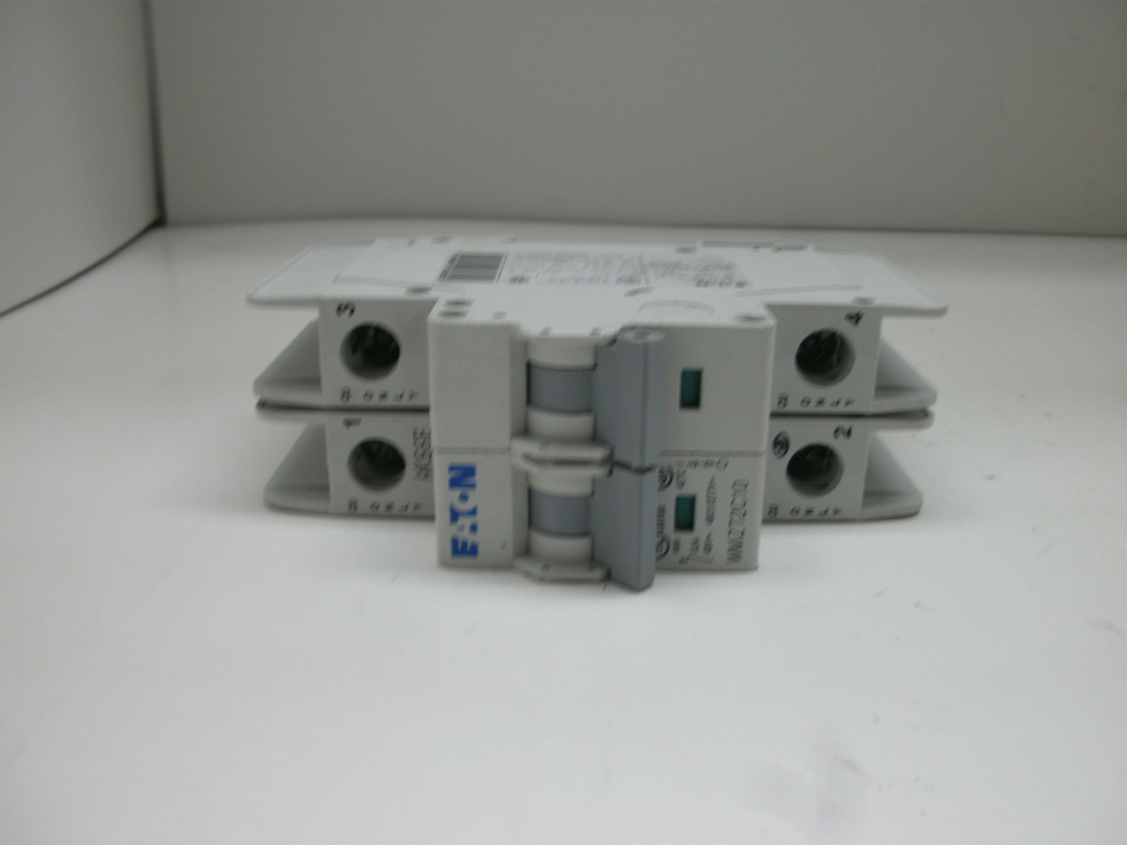 CUTLER HAMMER WMZT2C10 MINIATURE CIRCUIT BREAKER 10A 2POLE 480Y/277V C-CURVE NNB