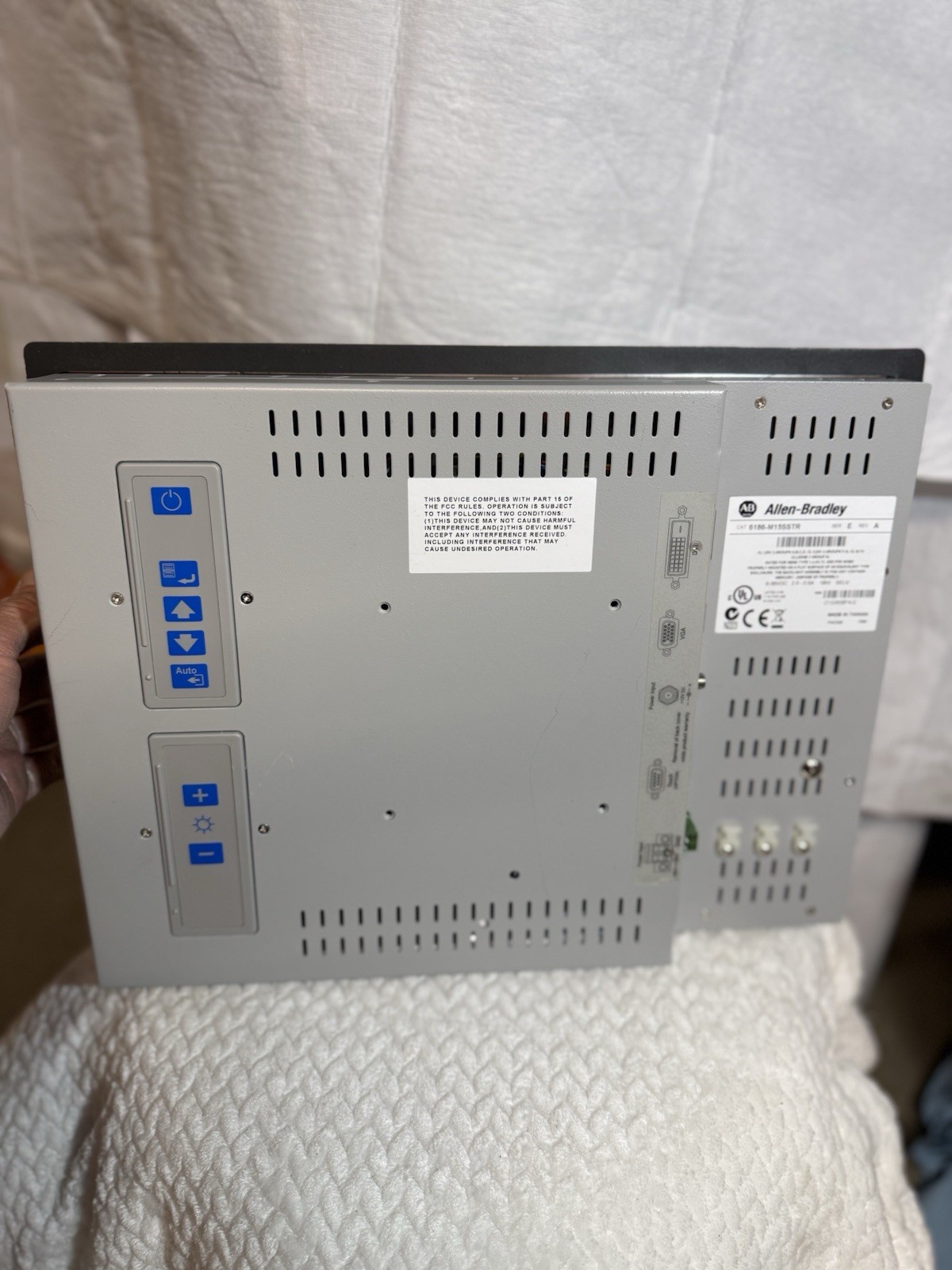 *NEW* Allen Bradley Industrial Touch Screen Panel Factory 6186-M15SSTR Ship Same