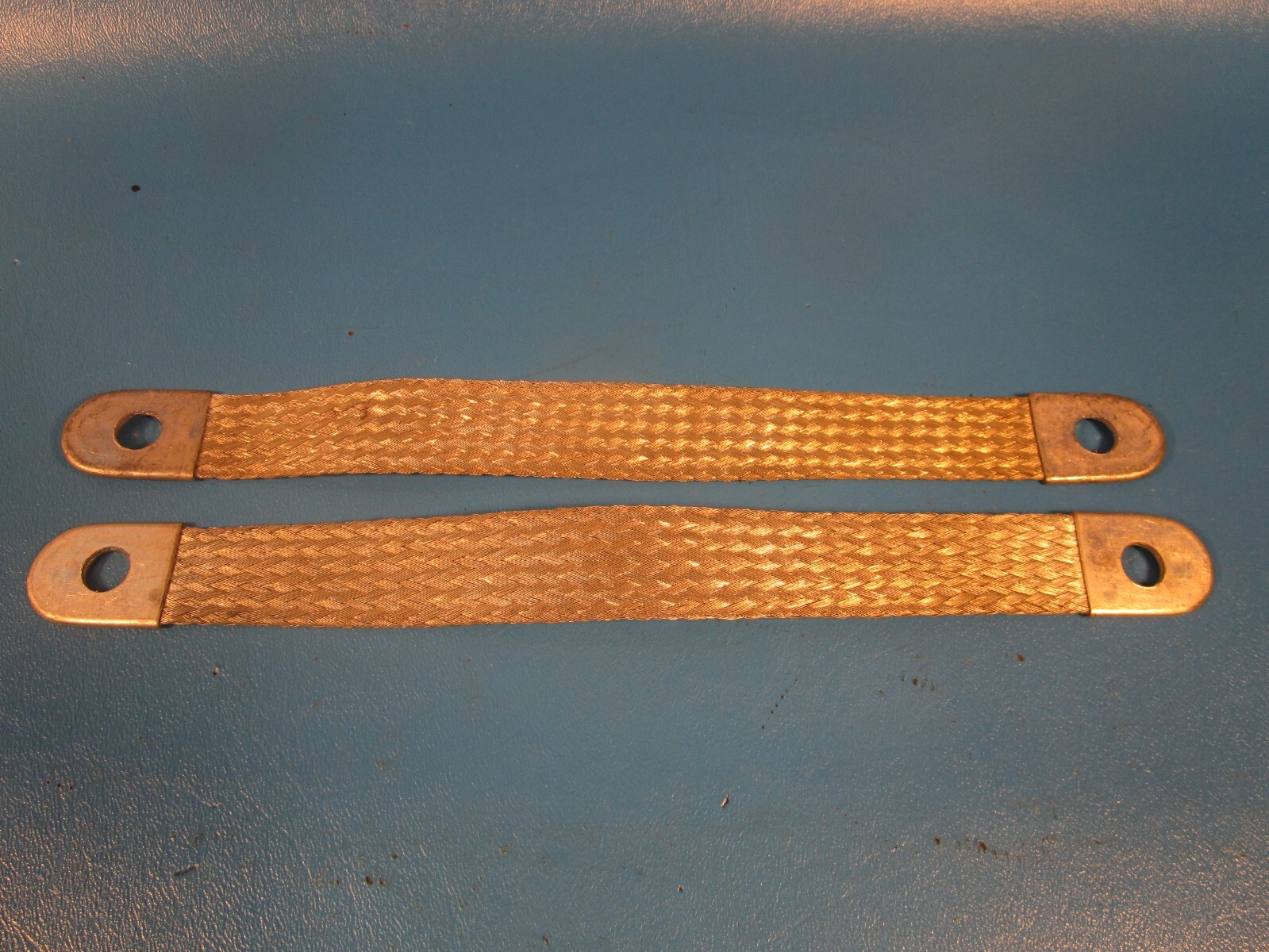 LOT OF 2 Quick Cable 7401-001, 4 GA 9″ Strap, Lug-to-Lug