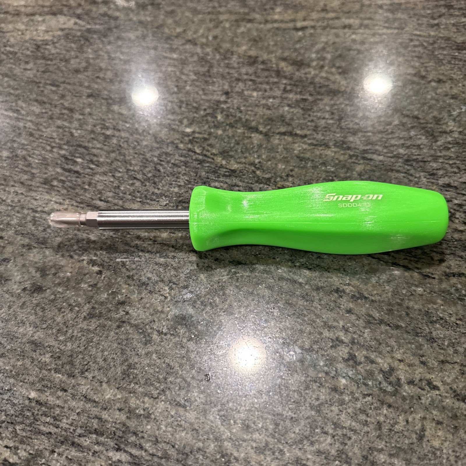 Snap-on sddd41 combination screwdriver with 4 tips. green new