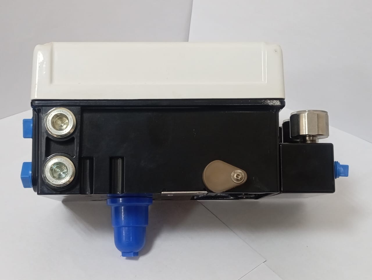 Flowserve / Logix 500MD+ Series / Digital Positioner / 520MD+37-W1D300-GM3-0000