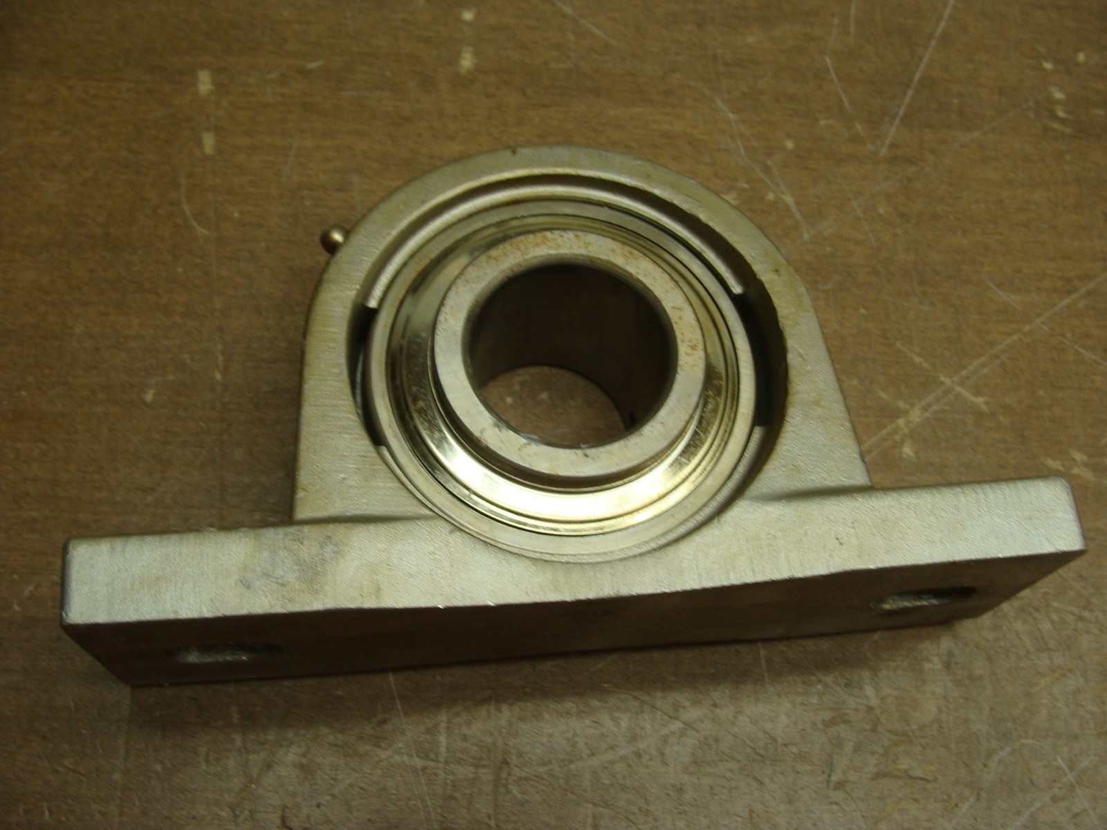 IPTCI STAINLESS STEEL PILLOW BLOCK SP208 W/BEARING SUC208-24C 1.5″ BORE