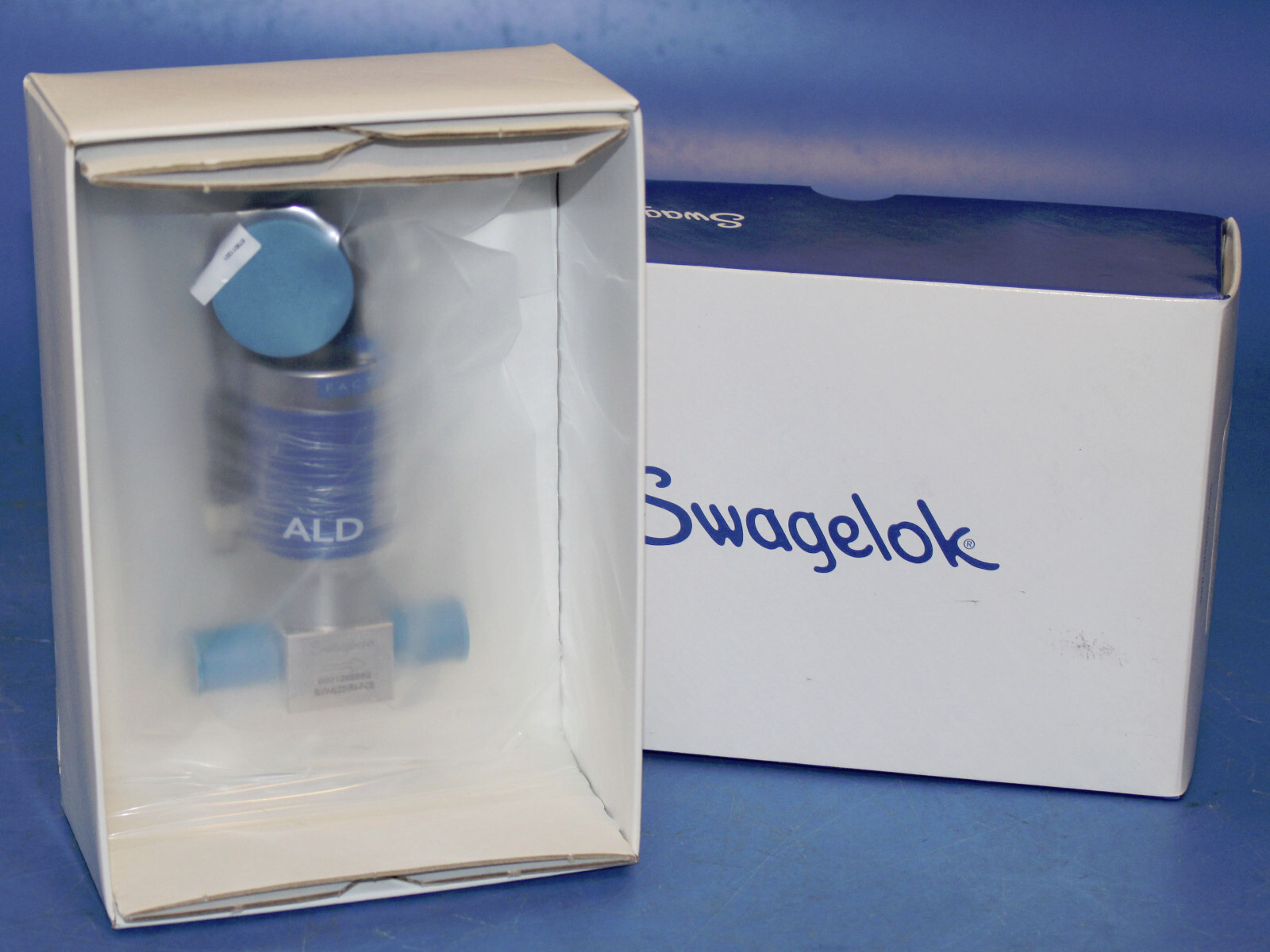 NEW Swagelok 6LVV-ALD3VR4-P-CS 120C ALD Sensor and Pilot VIM-VAR ALD VALVE