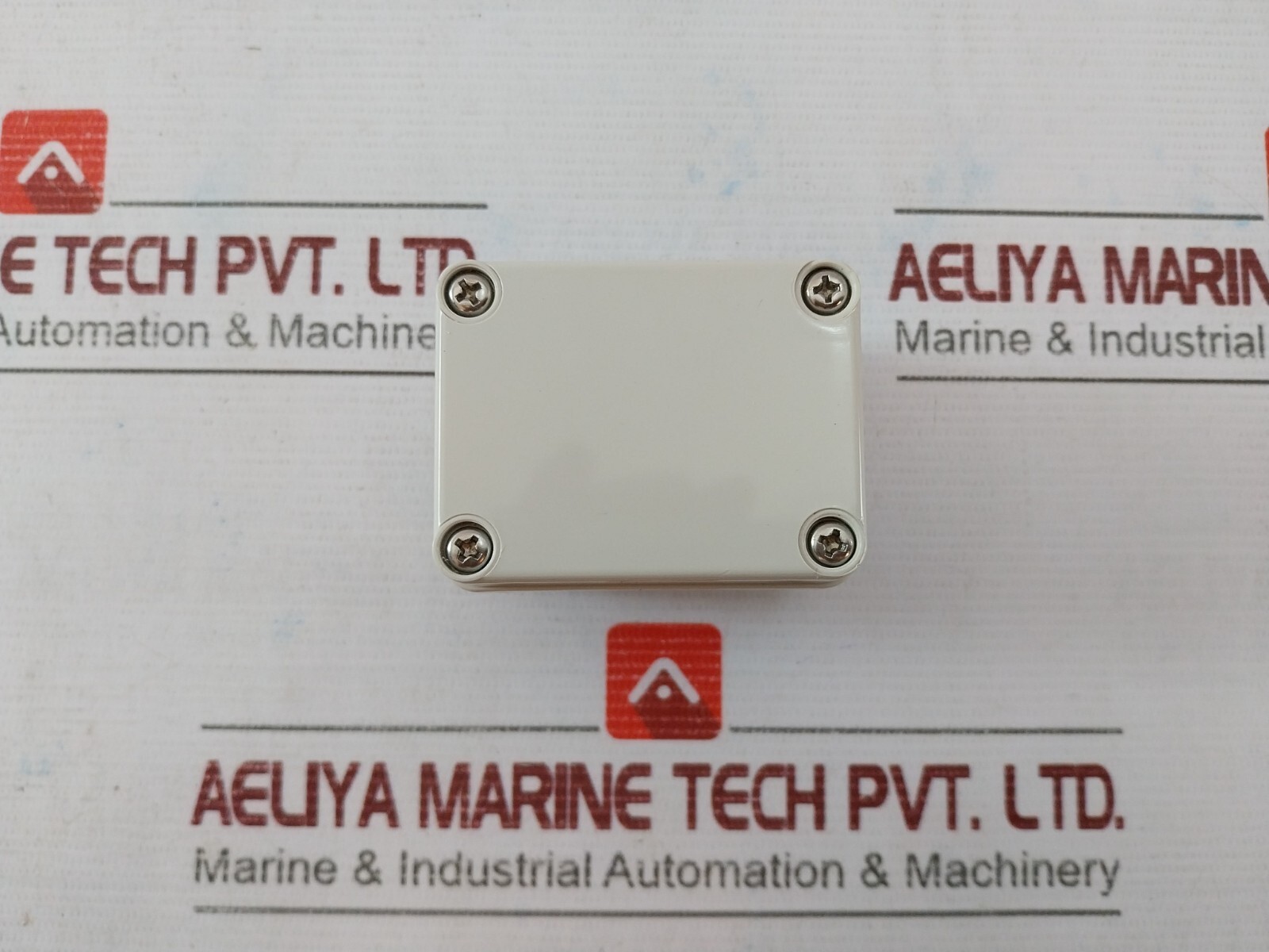 D.S.E. HI BOX ABS AH250V F Unique Box (Sus Draw Latch) LF.T3.15AH 250V P