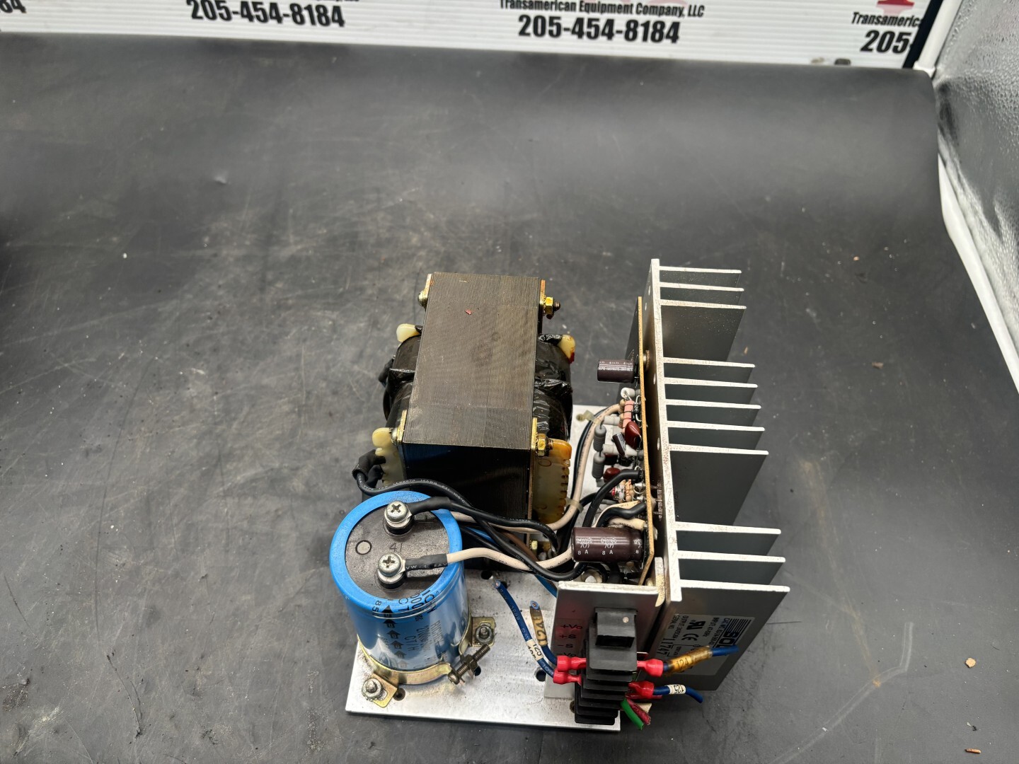 SOLA 83-24-260-03 24VDC/6A ;47-63Hz Power Supply