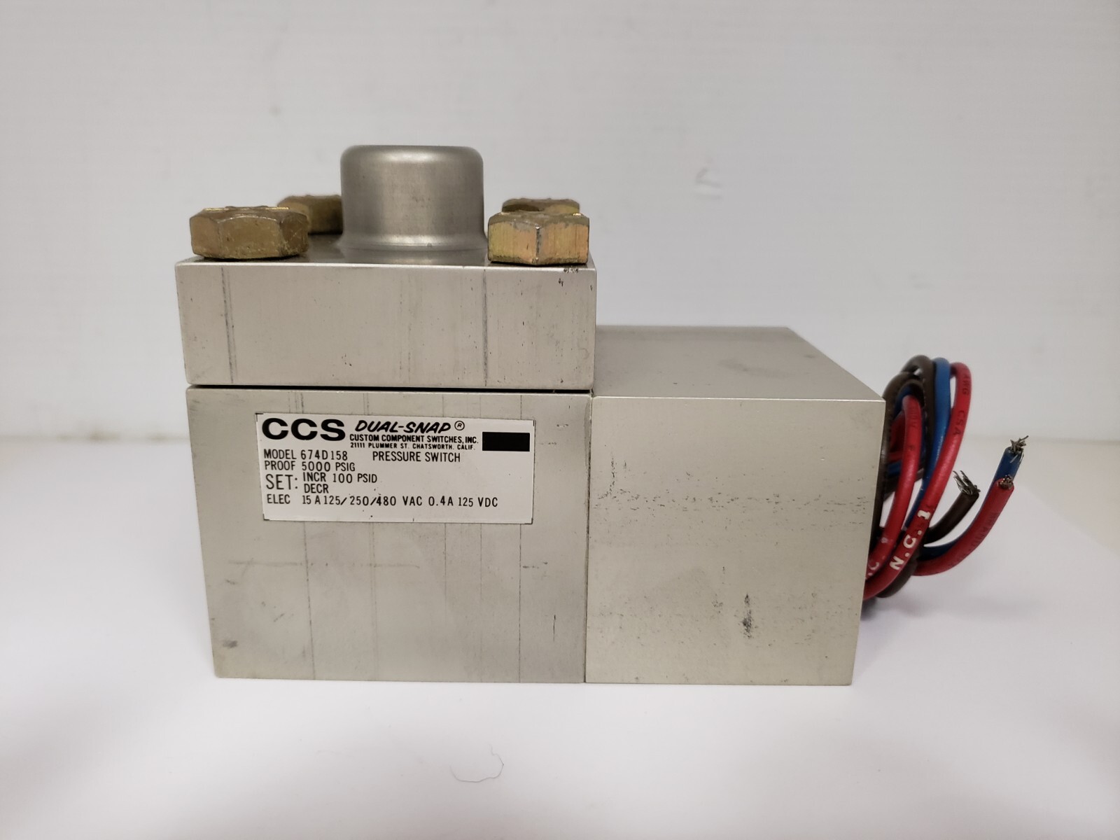 CCS 674D158 PRESSURE SWITCH DOUBLE SNAP 15A 125-250/480 VAC