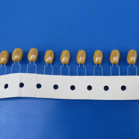 SPRAGUE 199D476X9035FE2 Qty of 14 per Lot 47uF 10% 35V Tant +85C