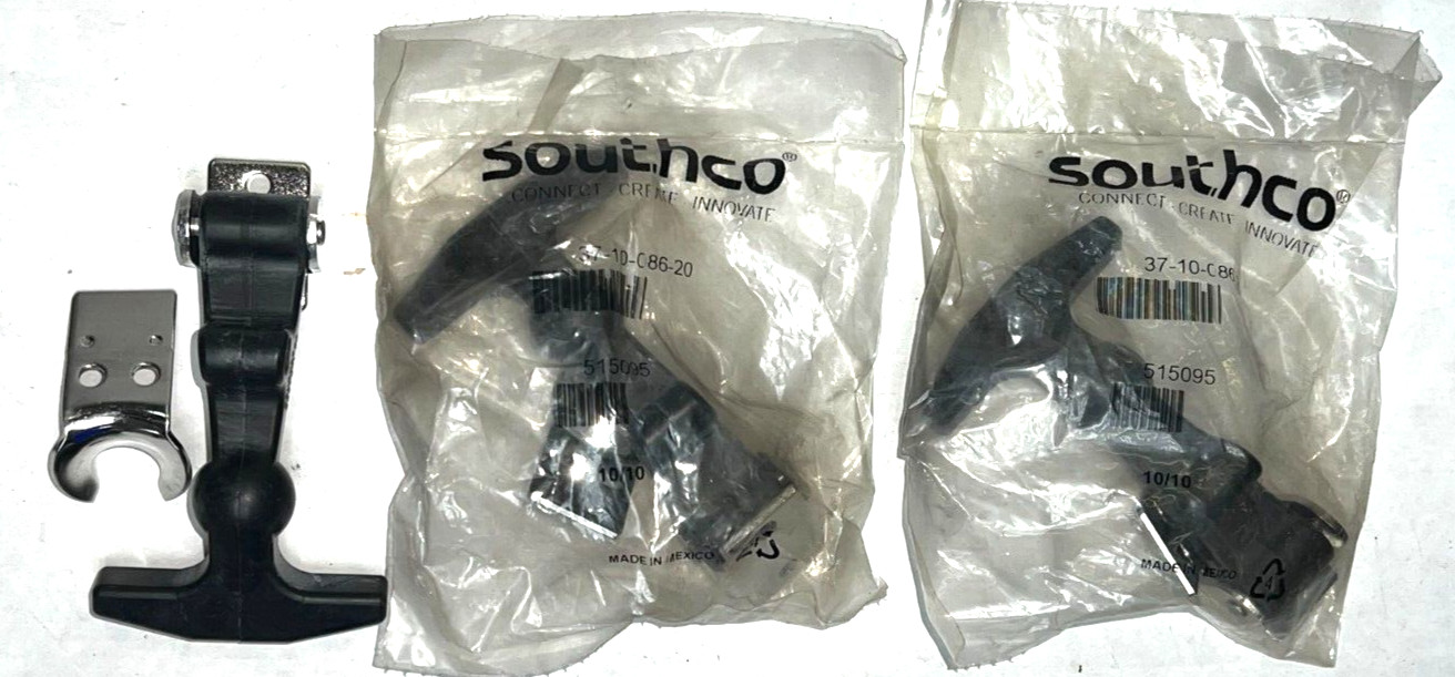 SOUTHCO DRAW LATCH 1.250IN OVERALL WIDTH 4.000IN OAL LOT OF 3