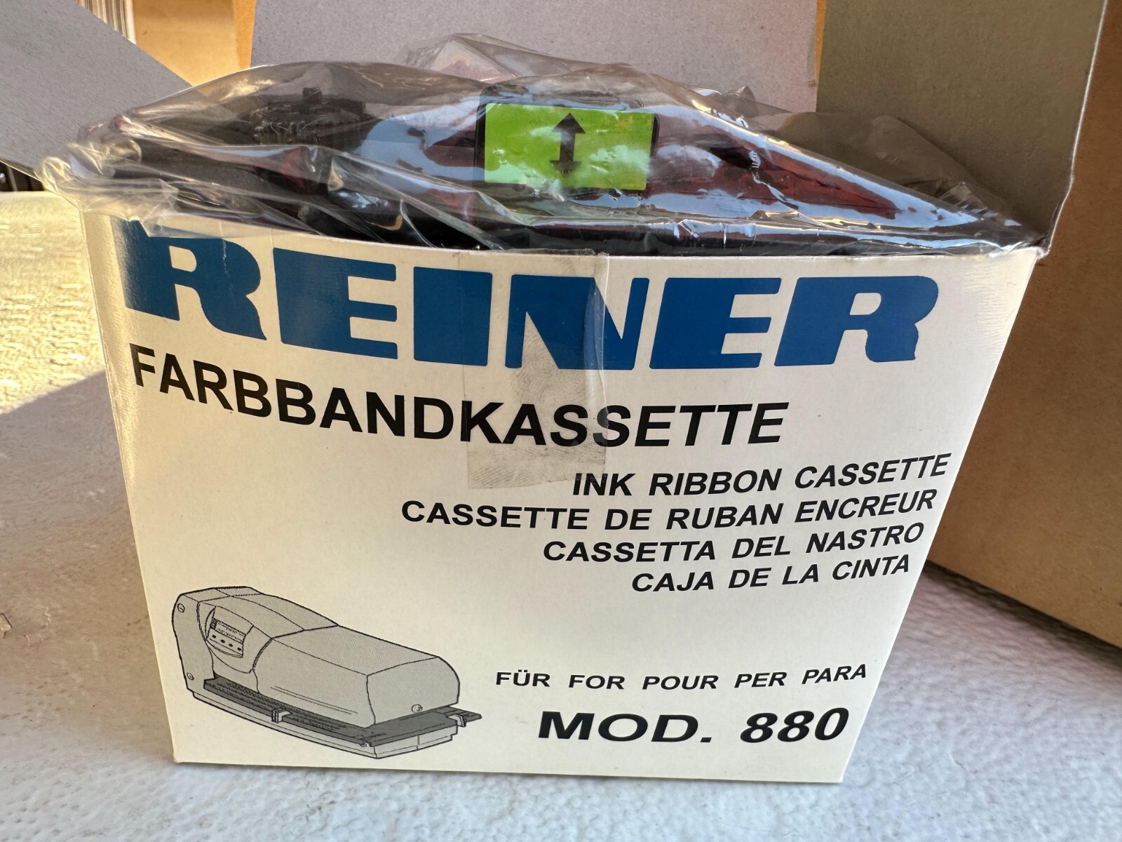 Reiner 880 electronic stamp with Genuine Ribbon Cartridge. Fast free shipping