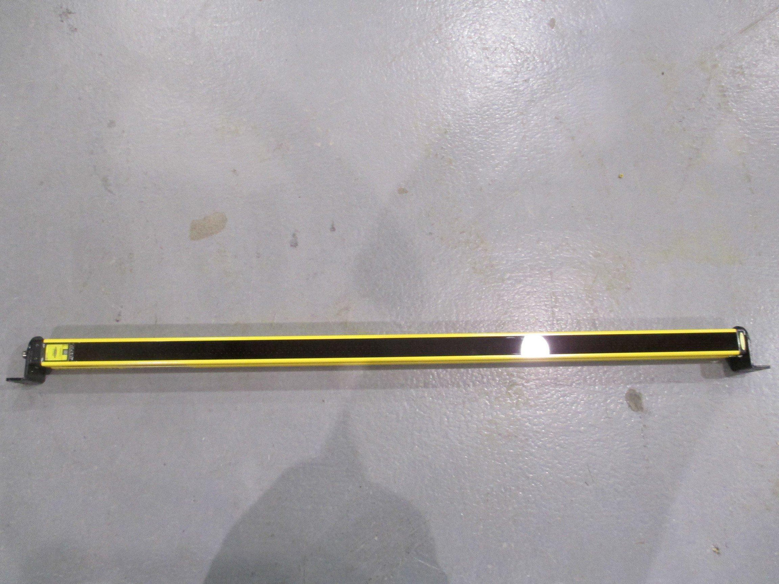 Banner SLSE14-900Q8 EZ-Screen Emitter