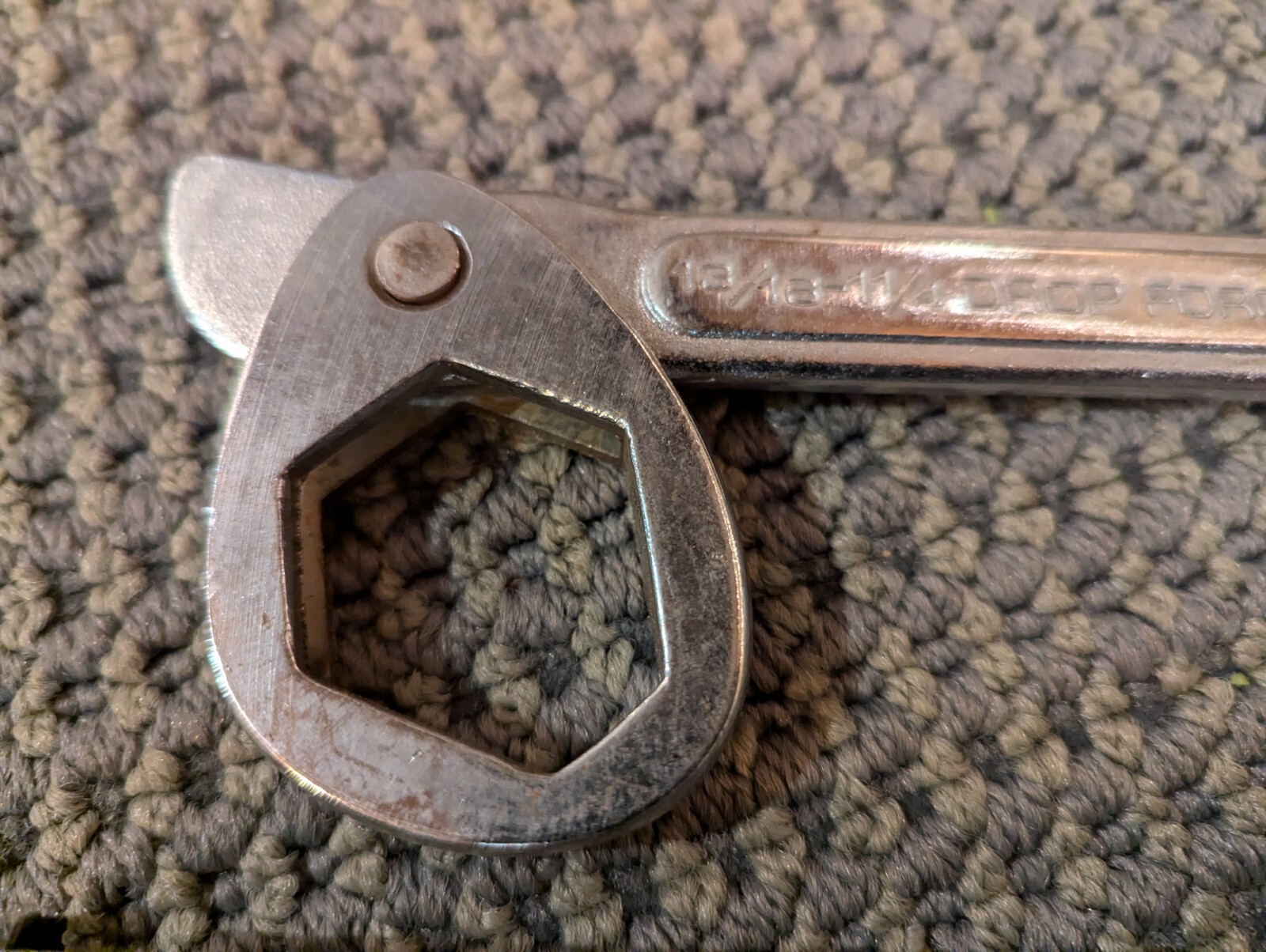 23-32 multi-wrench 13/16-1 1/4 drop forged steel Qty (2) Wrenches