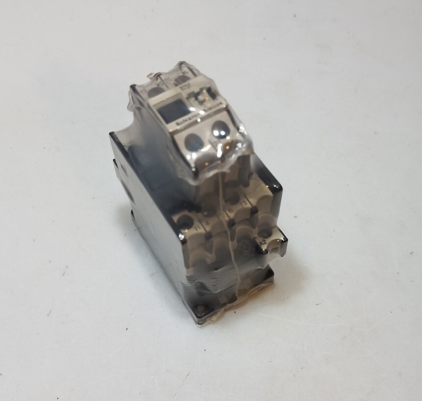 MOELLER DIL 00 M Contactor/ Overload Relay(115V-Coil)-(20-Amp)