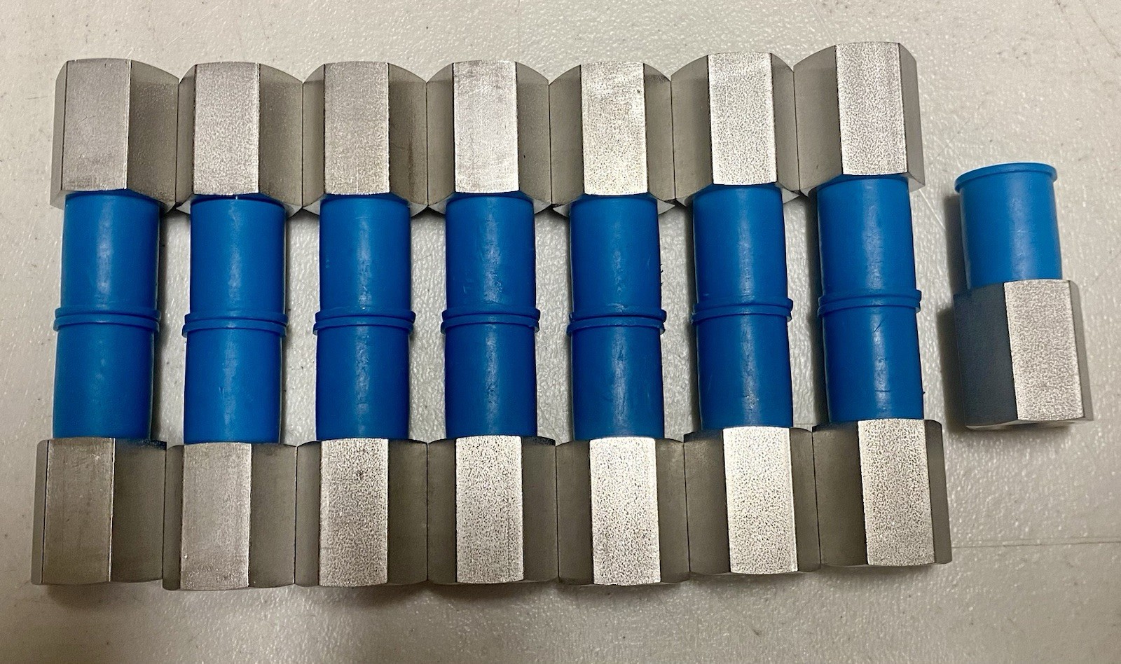 Swagelok Connector Body 1/4″ VCR X 1/4″ FNPT, SS-4-VCR-7-4, LOT OF 15