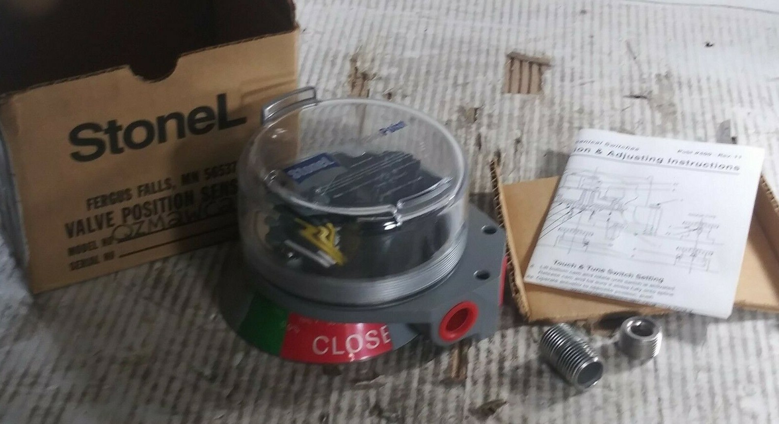 1 NEW STONEL QZM2WC2R VALVE POSITION SENSOR NIB/NNB ***MAKE OFFER***