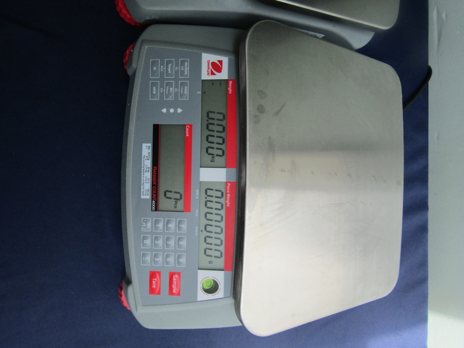 Ohaus RC41M30 Ranger Count 4000 Durable Counting Scale max 30kg/60lb GUARANTEED