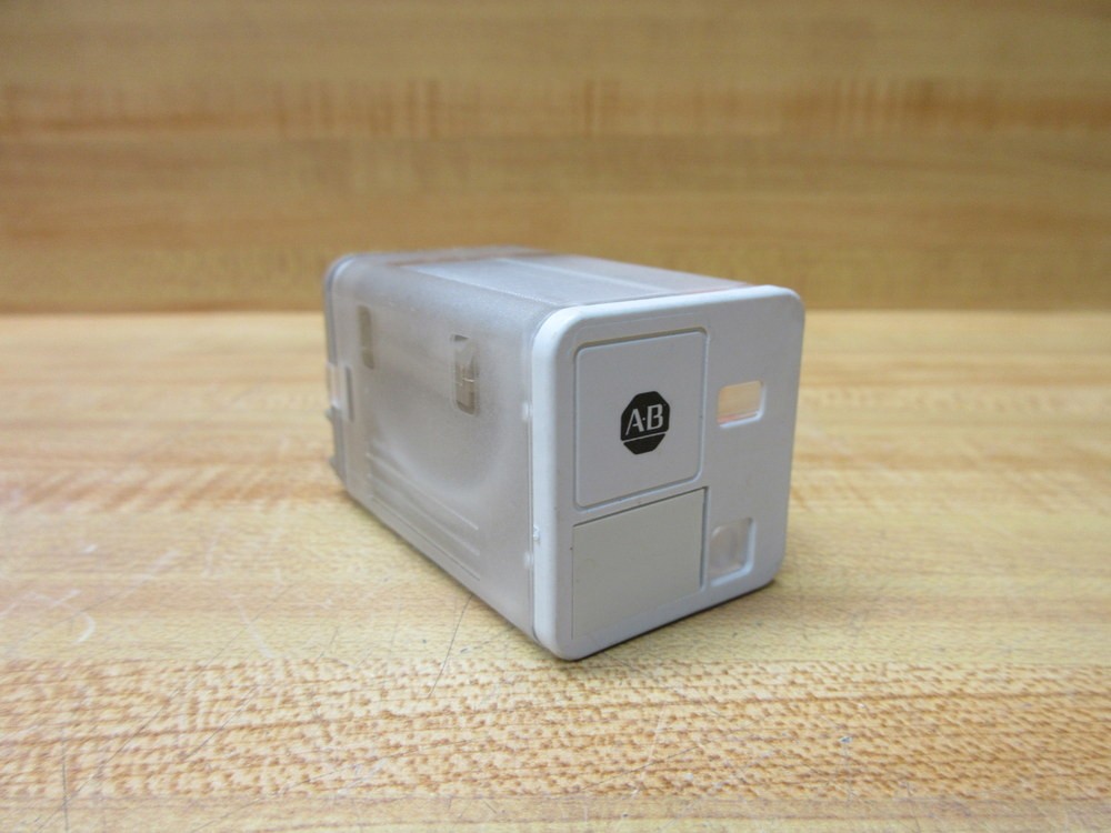 Allen Bradley 700-HB33Z24-24V DC Relay 700-HB33Z24-24VDC Series C