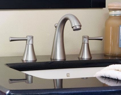 Huntington Brass W4520102-1 8″ Widespread Bathroom Sink Faucet 1.2 GPM