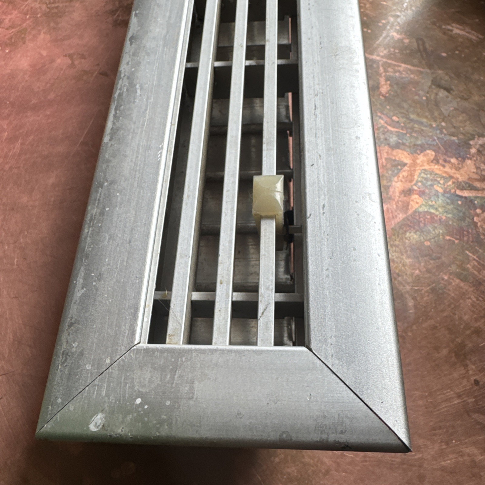 Hart & Cooley Royalaire Floor Diffuser Vent 531 2″ X 12″ Heavy Duty Aluminum #8