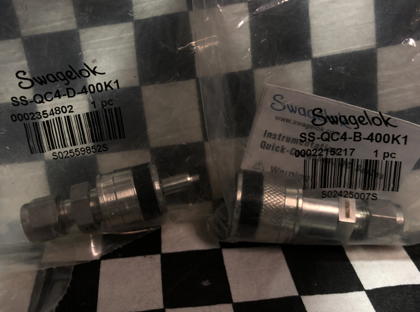 SWAGELOK Quick Connect 1/4″, SS-QC4-B-400K1 & SS-QC4-D-400K1, LOT OF 10 SETS