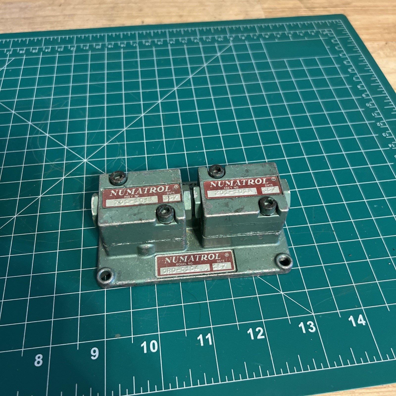 Numatrol ORO-0104 AND 2 (201-101A) AIR SOLENOID VALVES