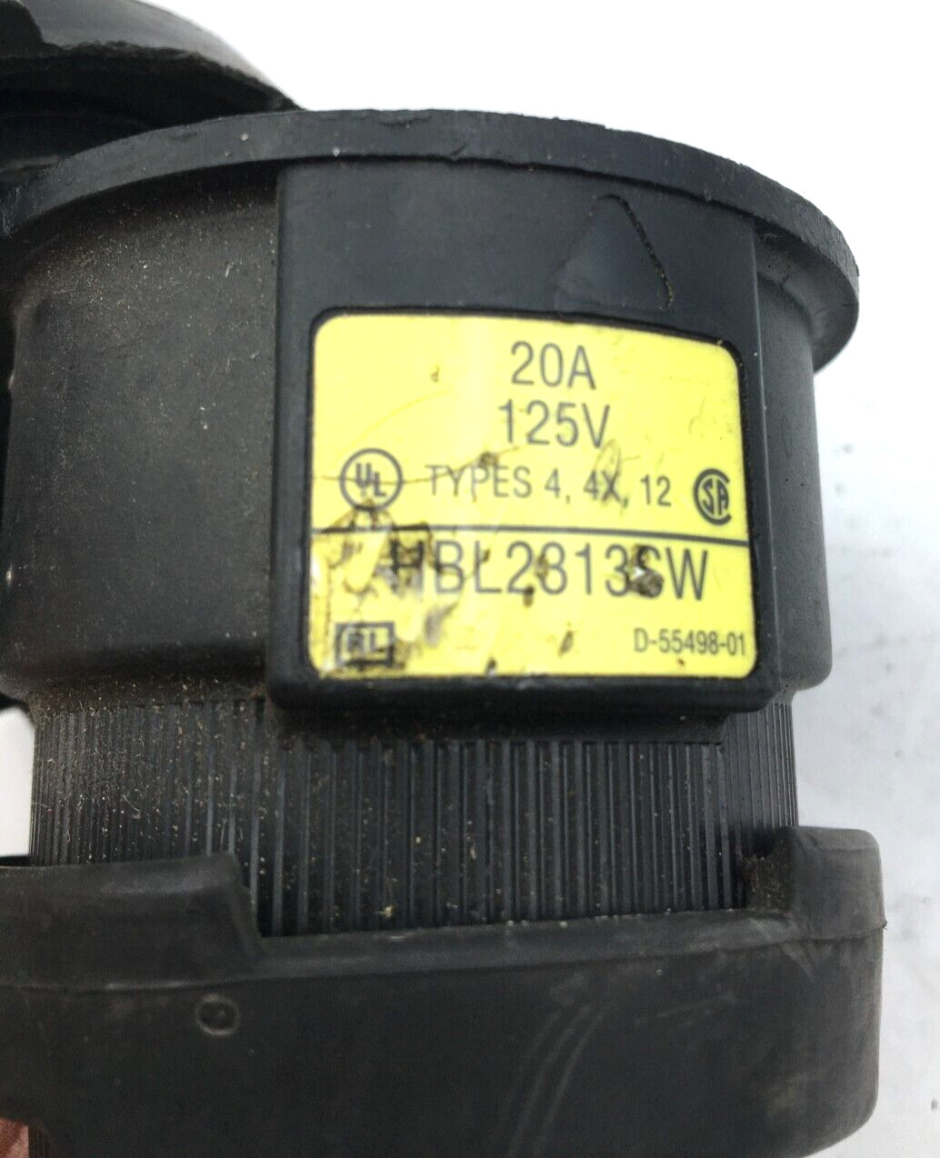 Hubble Female Locking Device Connector W/Watertight Shroud 20A, 125V, HBL2813SW