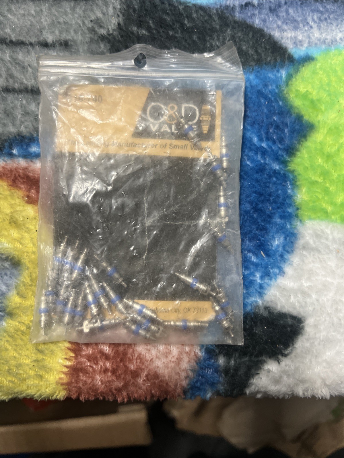 25 Pcs C&D Valve Core 1/4″ B10-740 CD4460/25