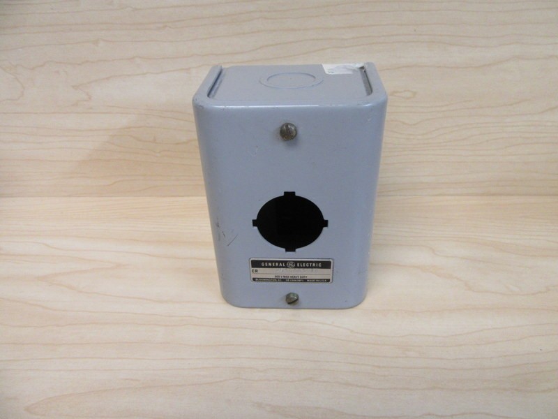 General Electric 2940AA401A Push Button Enclosure