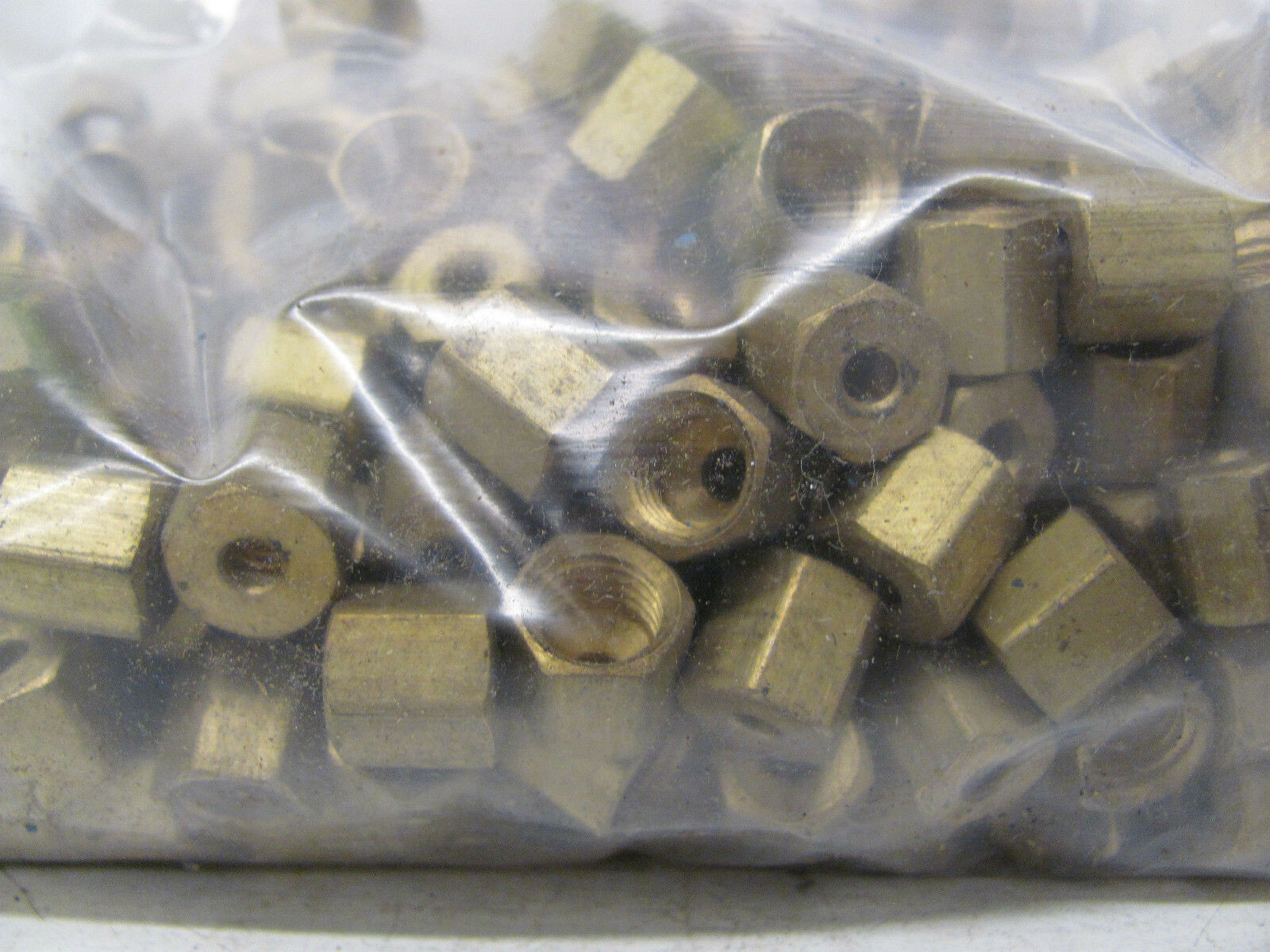 LOT OF +/-302 TYLOK BRASS NUTS FC RC 1/8″ NEW(OTHER)