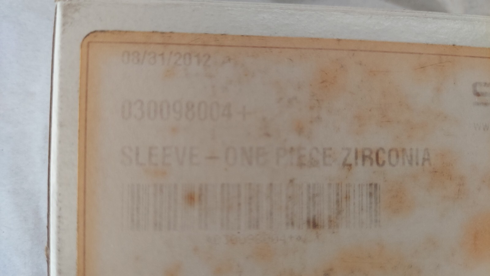 New SPX Flow 030098004+ Zirconia Sleeve
