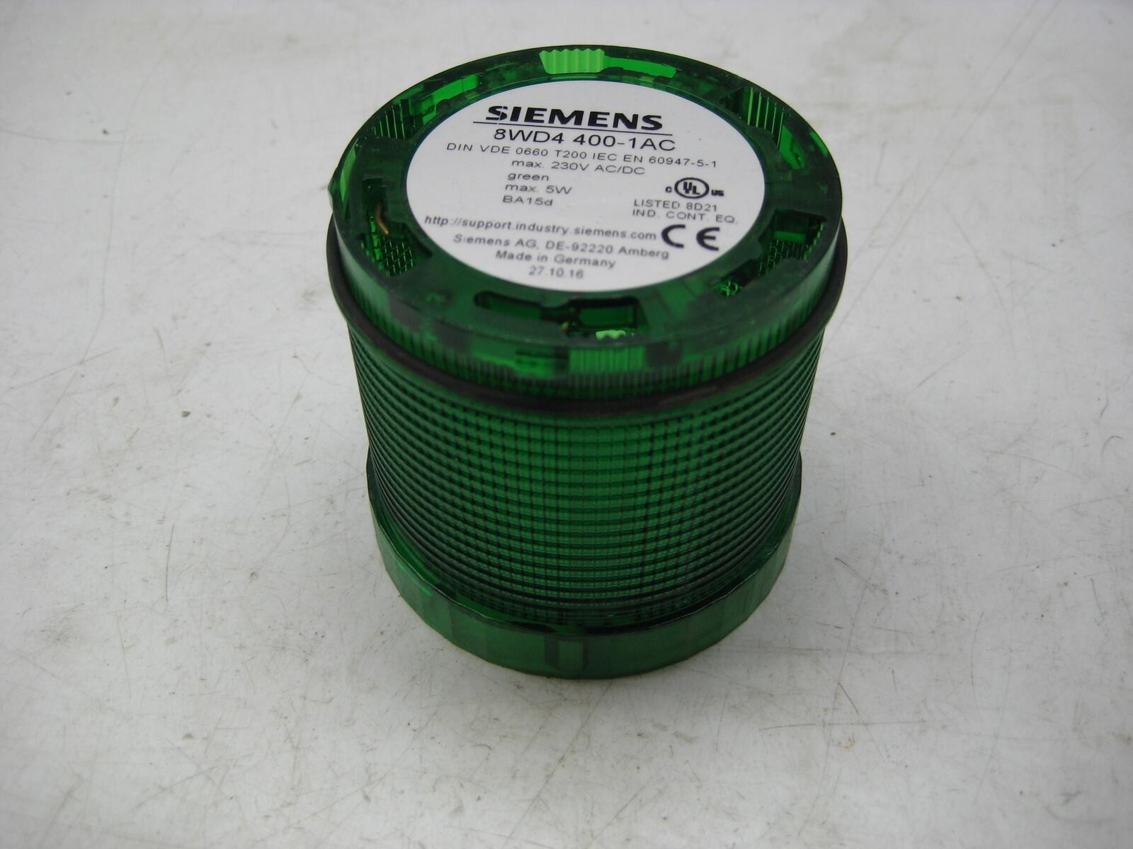 SIEMENS 8WD4400-1AC GREEN STACK LIGHT (AS PICTURED) NSNP 11022