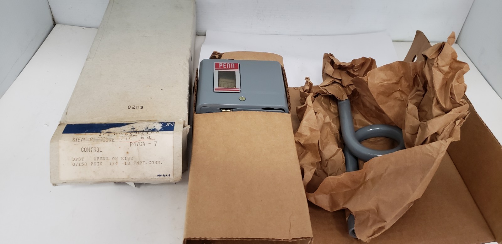 JOHNSON CONTROLS P47CA-7 STEAM PRESSURE CONTROL, 150 PSIG, 1/4-18 FNPT, NIB