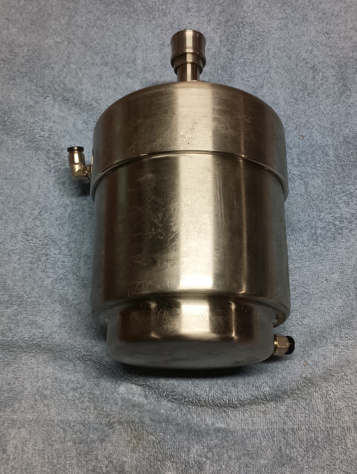 ALFA LAVAL TRI-CLOVER AIR ACTUATED VALVE NC Unknown Model (Type 220?)