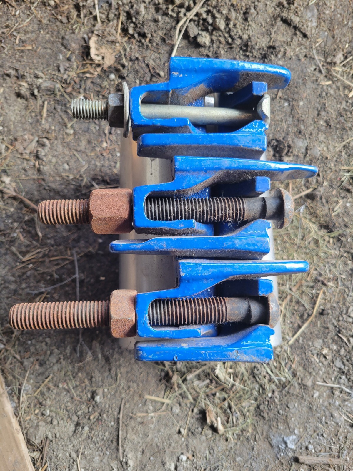 Smith Blair 226-00052507-000 Full circle Replaced A Bolt