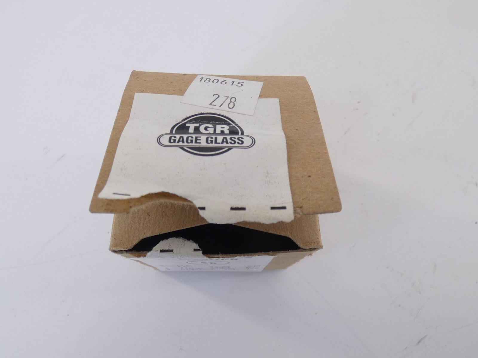 *Box of 24* TGR Gage Glass Washer 5/8″ EPDM – NEW Surplus!