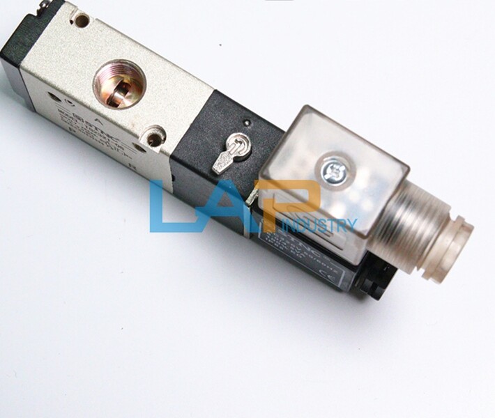 1PCS NEW FOR STNC solenoid valve TG2321-08 AC220V 50/60HZ 6.0/4.5VA 0.15-0.8MPA