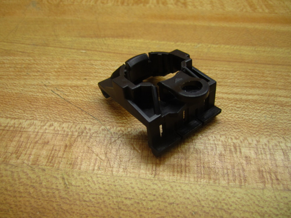 Klockner Moeller BE6 Eaton Latch Mount A22-BE6 (Pack of 24)