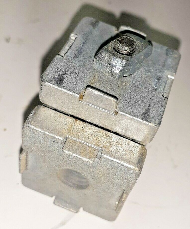 80/20 PIVOT JOINTS, LOT OF 2, 1-9/16″ X 1-9/16″ X 1-1/8″, 3/8″ HOLES