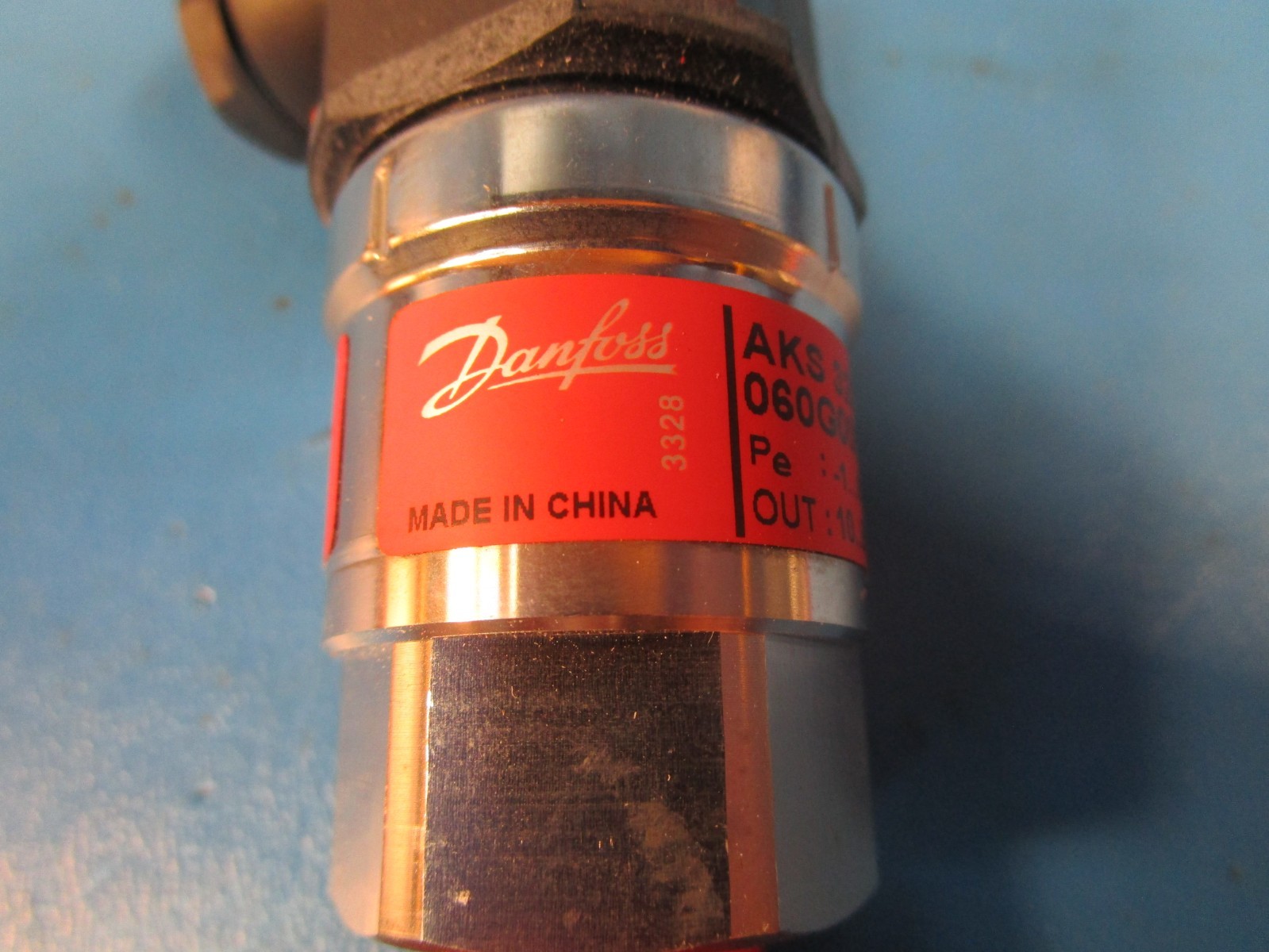 Danfoss AKS 32R, Pressure transmitter, -1 bar – 9 bar, -14.5 psi – 130.5 psi, 06