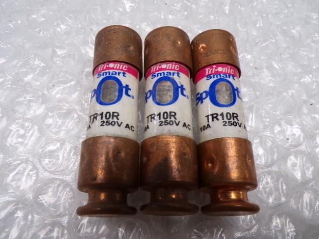 FERRAZ SHAWMUT TR10R FUSE LOT OF 3 NSNP