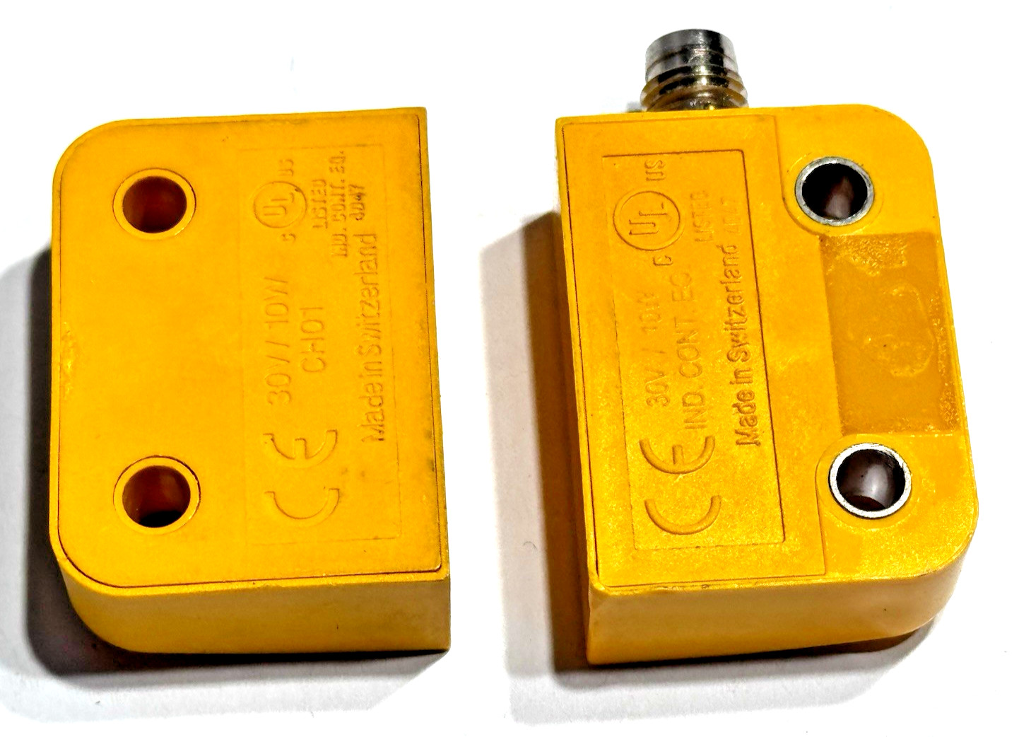 PILZ PSEN2.1p-24 Safety Switch 522124 with PSEN21-20 512120 Actuator